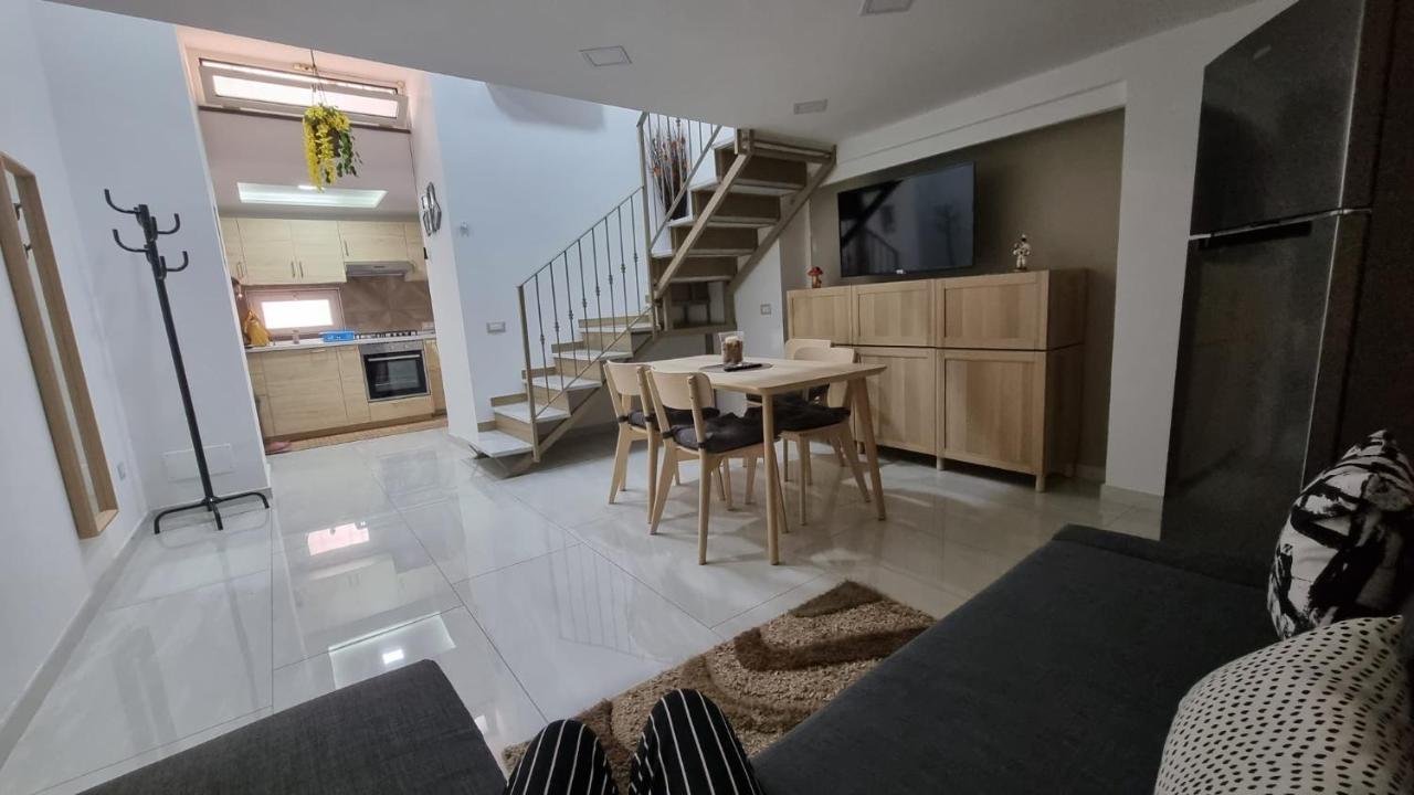 The Lucky House City Center เนเปิลส์ ภายนอก รูปภาพ